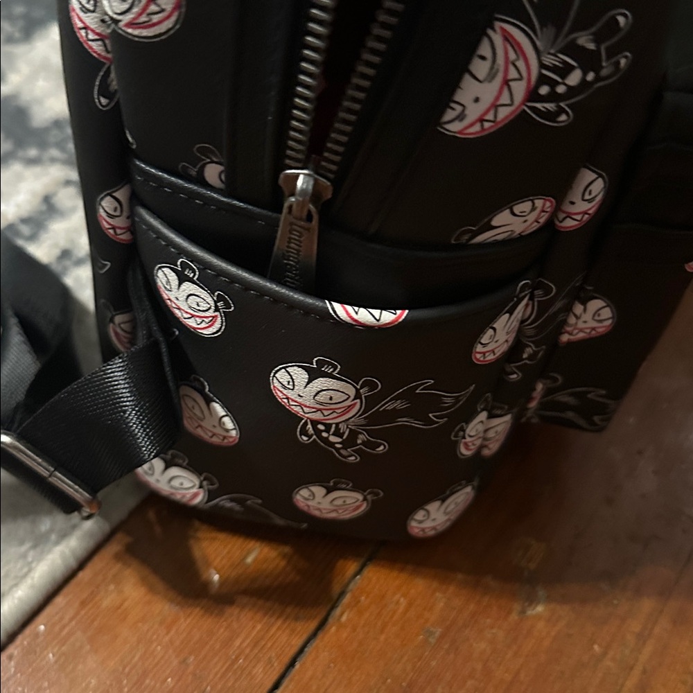 Loungefly The Nightmare Before Christmas Vampire Teddy Mini Backpack - Picture 5 of 6
